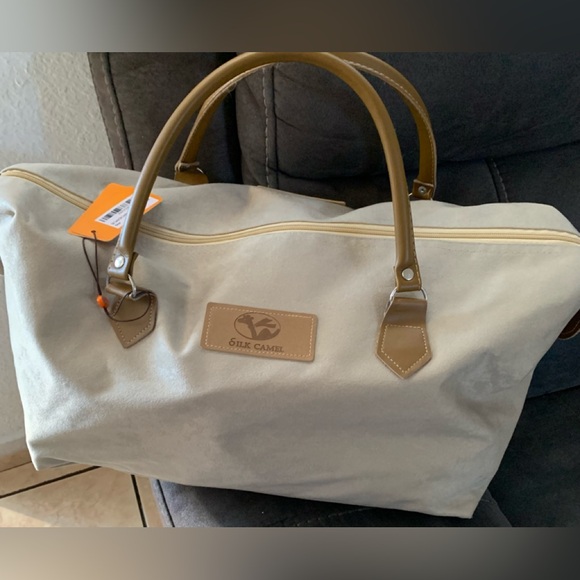 NOT FOR SALE Silk camel tote - Picture 1 of 3